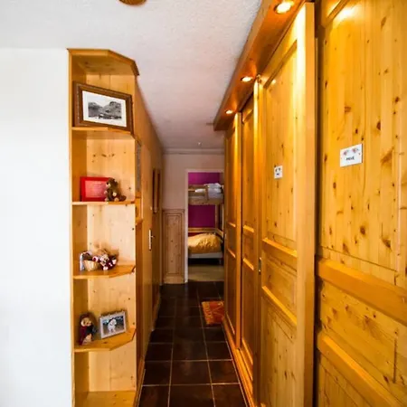Great Apt For 6 Val Claret